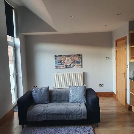 Spacious 2 Bed Appartment Next To Bae With Spa Bath バロー・イン・ファーネス エクステリア 写真