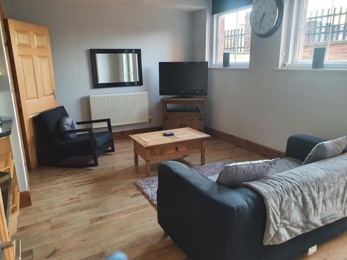 Spacious 2 Bed Appartment Next To Bae With Spa Bath バロー・イン・ファーネス エクステリア 写真